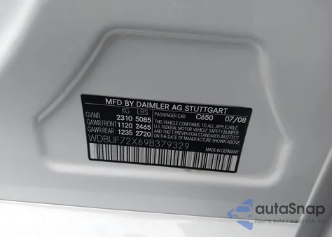 2009 Mercedes-Benz E 550 z USA, uszkodzony, nr VIN WDBUF72X69B379329